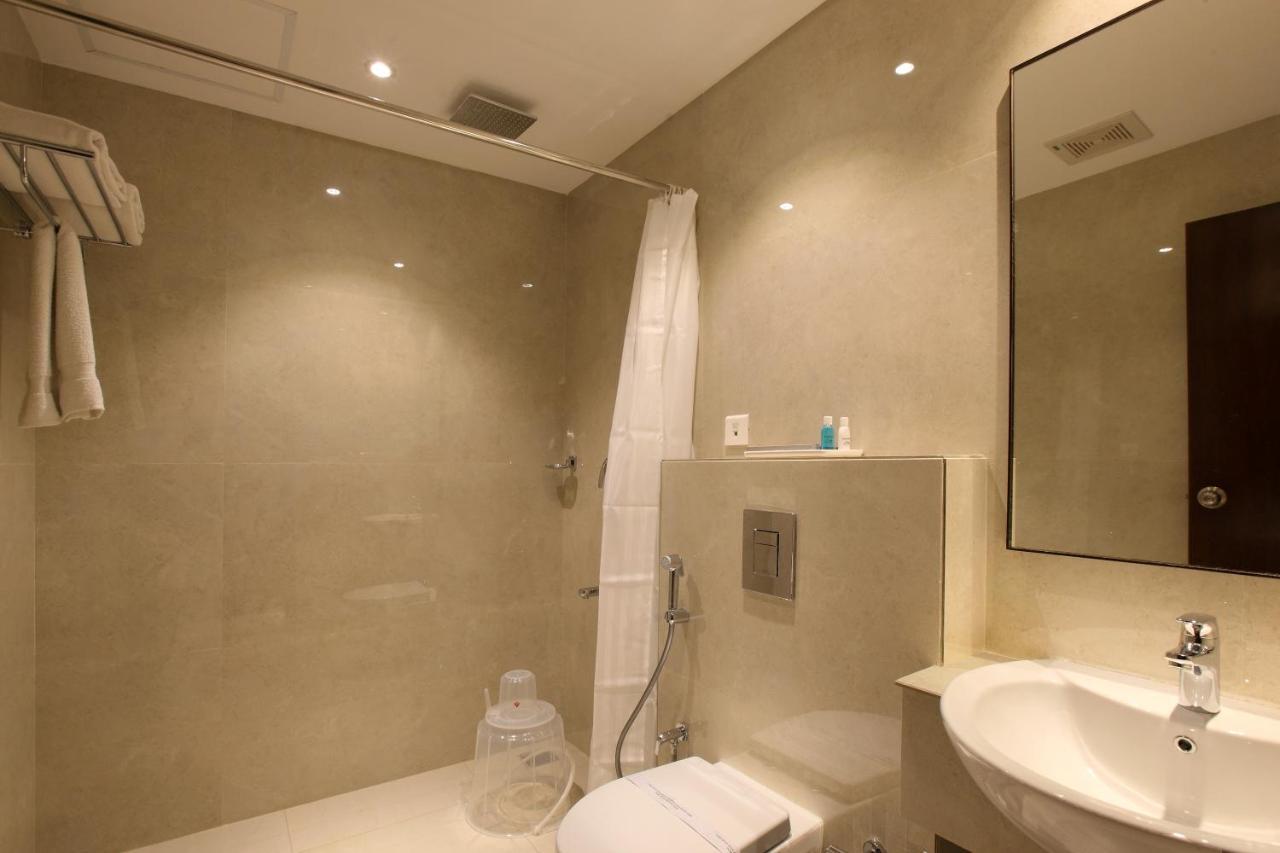 Park Residency Otel Kuttyadi Dış mekan fotoğraf