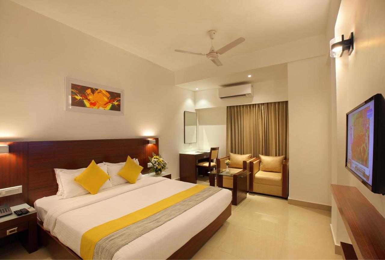 Park Residency Otel Kuttyadi Dış mekan fotoğraf